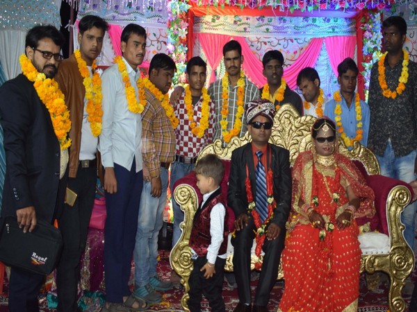 Visually impaired couple get married in Chhattisgarh