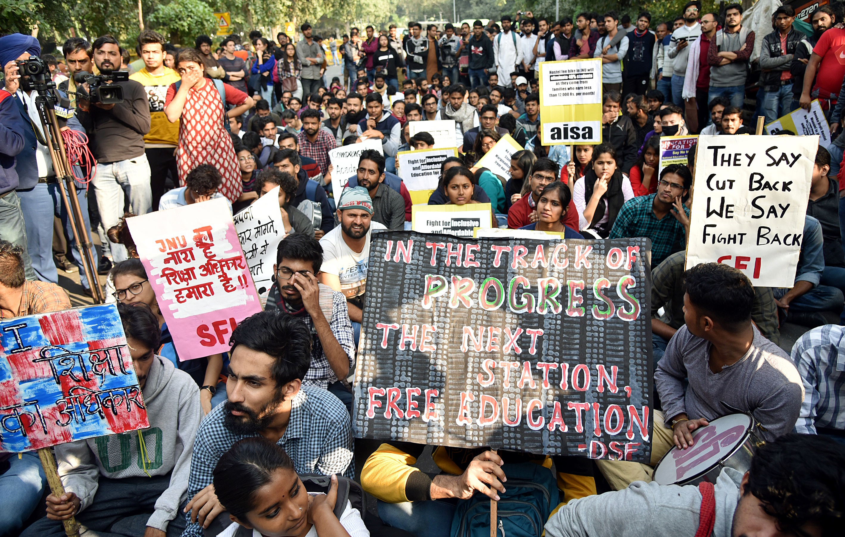 PICS: JNU Protest at MHRD on Friday