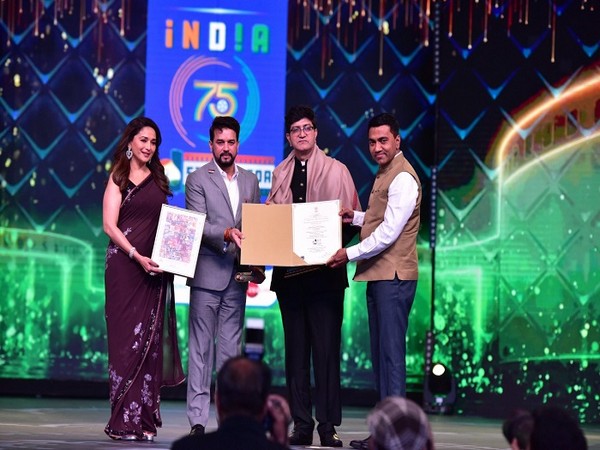 Prasoon Joshi honoured with Indian Film Personality of the Year 2021 at 52nd IFFI
