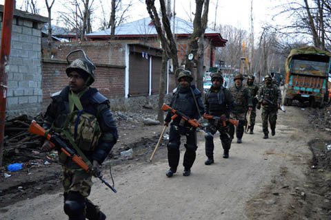 J-K: Gunfight between militants, security forces in Pulwama, 3 injured