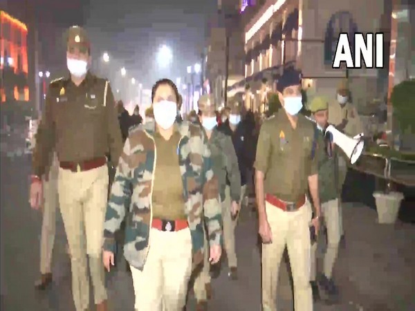 UP: Lucknow Police runs awareness campaign on COVID, drink and drive ahead of new year