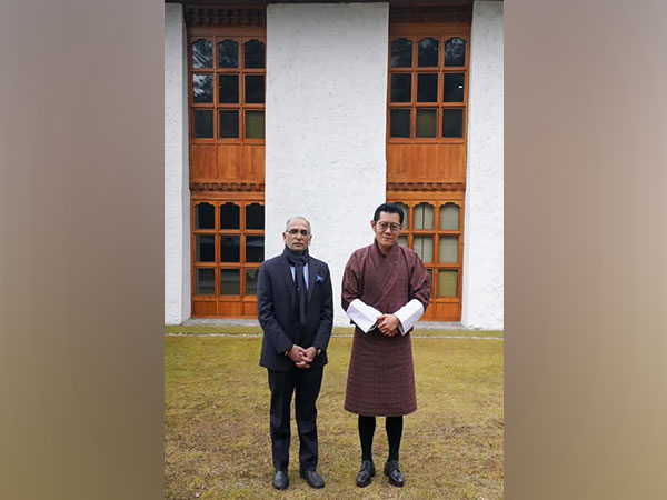 FS Vinay Kwatra calls on Bhutan King Jigme Khesar Namgyel Wangchuck