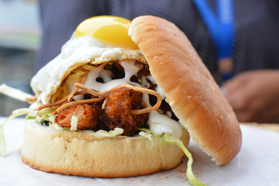 Eat it: Hanoi chef spreads joy with 'Coronaburger'