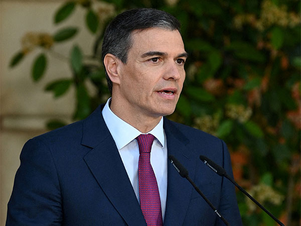 Spanish PM Pedro Sanchez refuses to resign, vows to step up fight against "unfounded attacks"