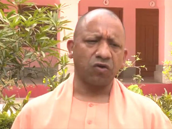 "Congress tried to strangulate Constitution, people have not forgotten Emergency": UP CM Yogi Adityanath