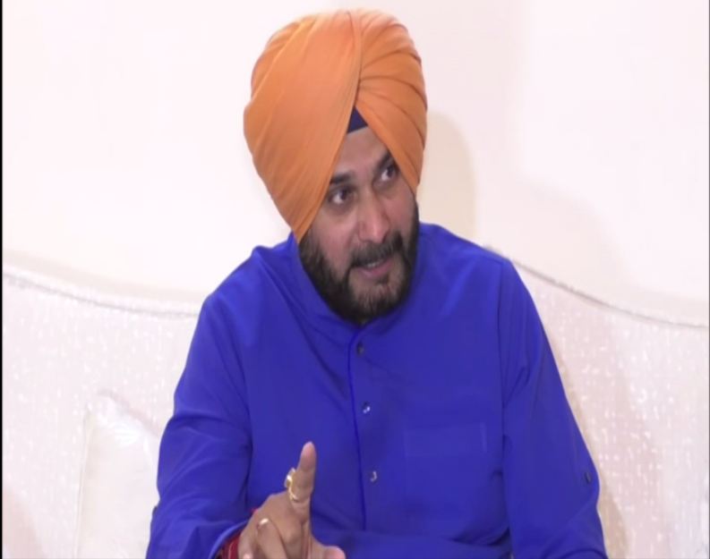 Youth Akali Dal reminds Sidhu of his promise to resign if Rahul loses from Amethi
