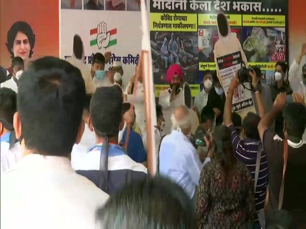 Congress workers in Mumbai protest against Centre over fuel price hike, Covid-19 management