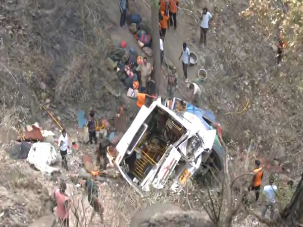 J-K: 21 killed, 40 injured as bus falls into gorge in Akhnoor