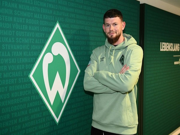 Bundesliga: Scotland international Oliver Burke signs for Werder Bremen