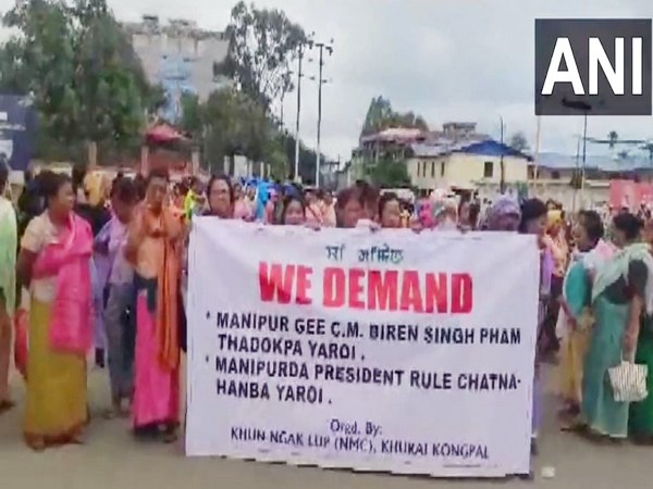 Women supporting Manipur CM Biren Singh tear his resignation letter, CM says will not resign at this juncture