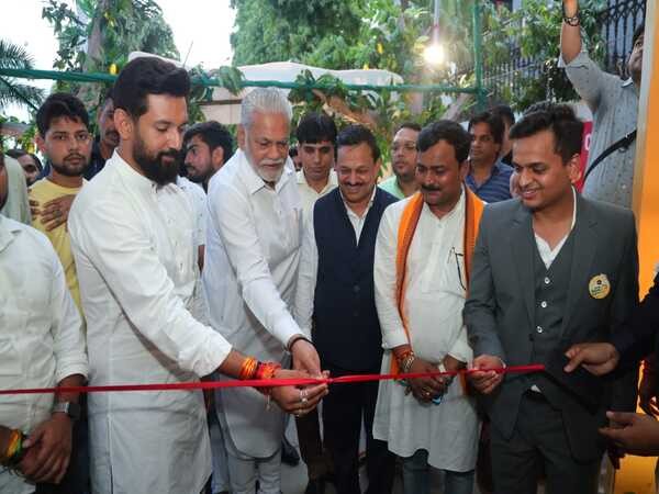 India's Biggest Mango Festival hosted in Delhi by senior journalist Ramesh Awasthi