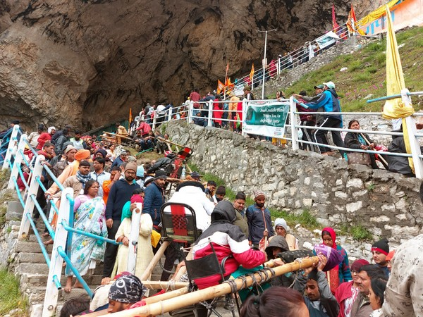 CRPF provides safe passage, ensures security of pilgrims during Amarnath Yatra in Srinagar