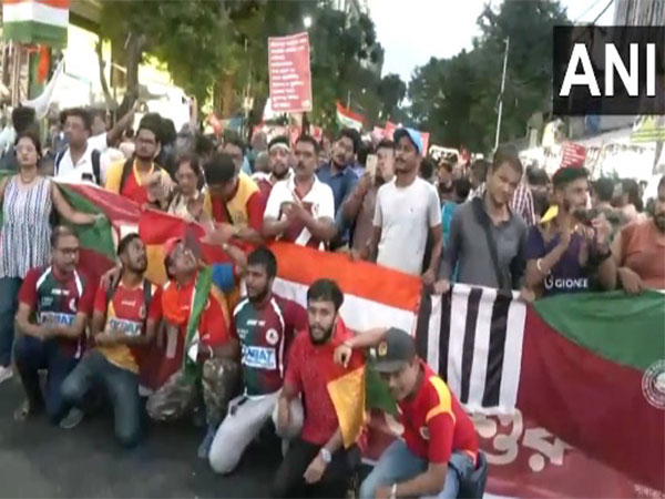 Football Fans Unite in Protest Against Trainee Doctor's Brutal Murder in Kolkata