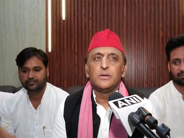 Akhilesh Yadav Criticizes UP Government Over Farrukhabad Incident, Calls for Justice