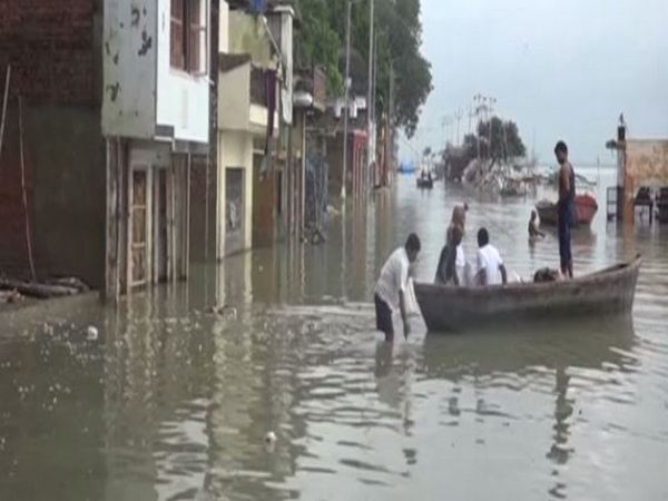 UP: Low-lying areas near Triveni Sangam partially submerged in rainwater 
