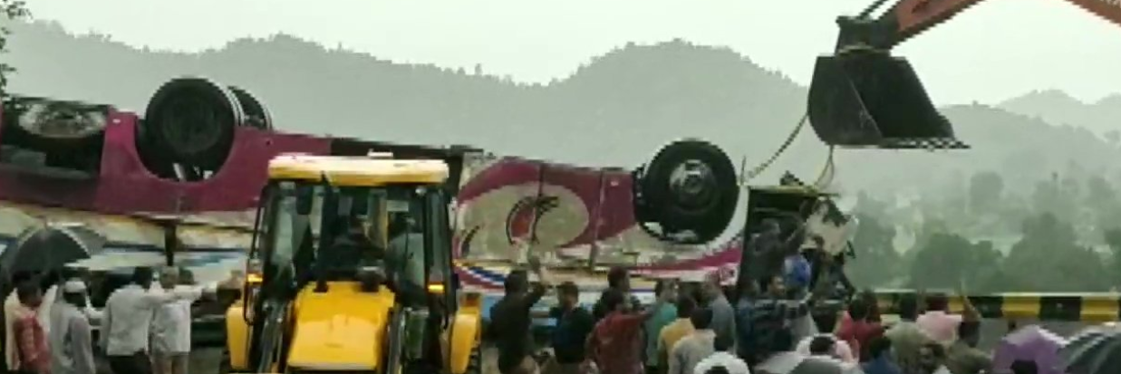 21 dead, several injured as bus overturns in Ambaji town of Gujarat