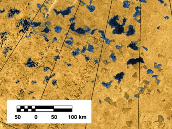 Titan's lakes can stratify like those on Earth