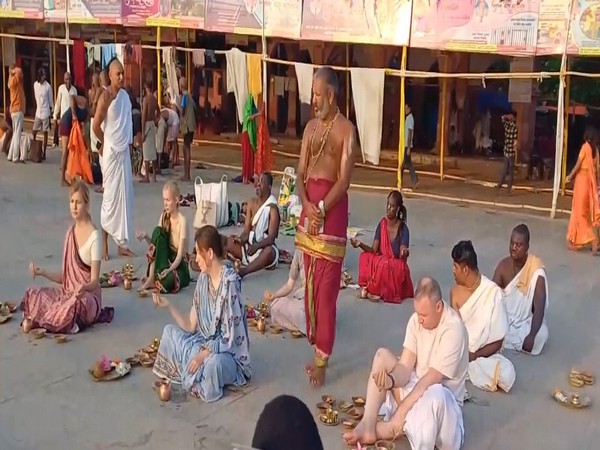 Global Devotees Flock to Gaya for Pitru Paksha Rituals