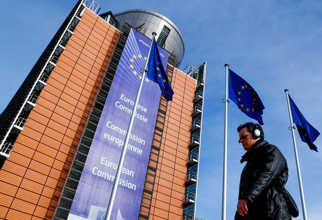 European Union finance ministers demand restructuring of public debt in EU