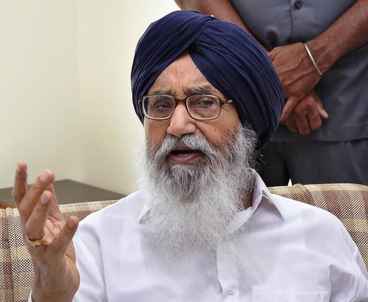 Badal tells Amarinder to apologize to Sikh community for hurting their beliefs