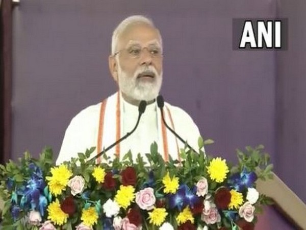 "Govind Guruji became symbol of sacrifices": PM Modi at Mehsana 