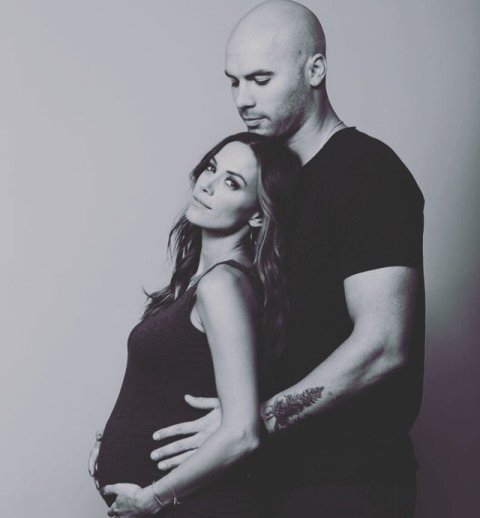 Country singer Jana Kramer, husband Mike Caussin welcome second child