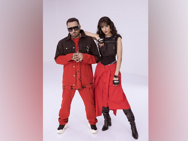 First Kiss: Yo Yo Honey Singh, and Ipsitaa's Brand New Chartbuster