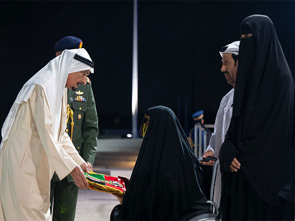 UAE Honors Fallen Heroes with Solemn Commemoration Day Ceremony