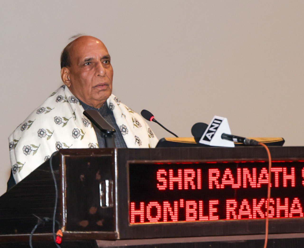 Rajnath Singh Emphasizes Modern Warfare Preparedness and Self-Reliance at Army War College