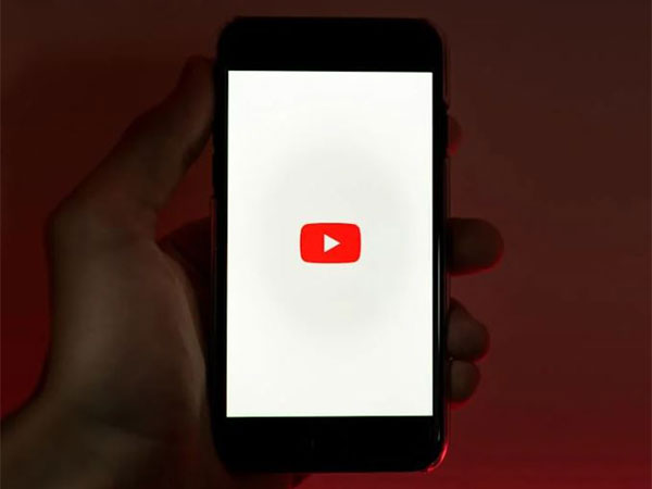 YouTube Tests New 'Play Something' Feature for Spontaneous Viewing