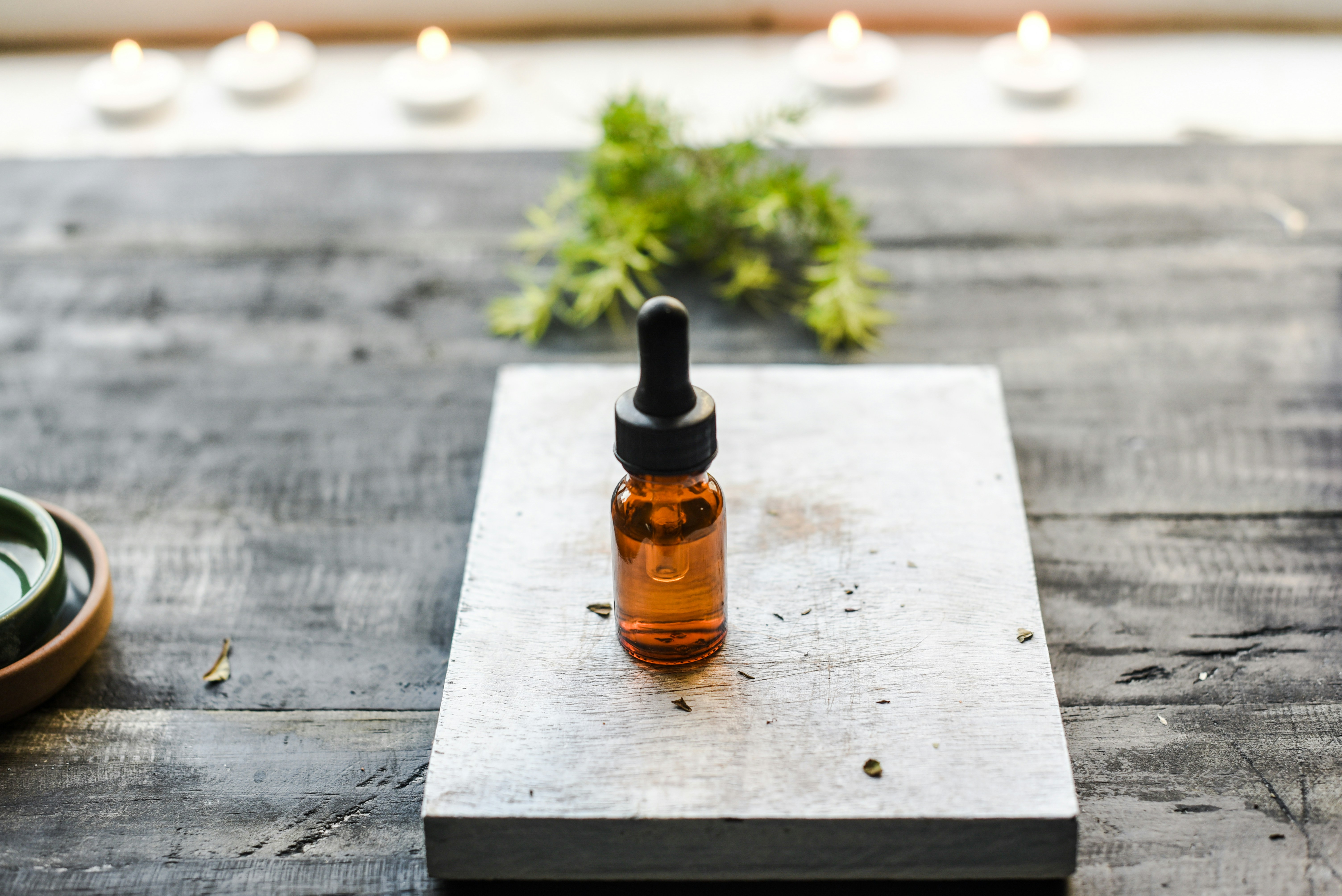 Factors To Consider While Finding Full Spectrum CBD Oil Near You