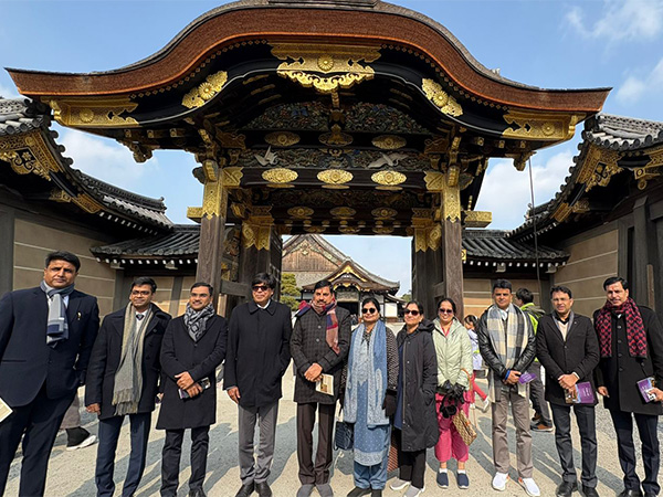 Madhya Pradesh CM Explores Historic Nijo-jo Castle in Japan