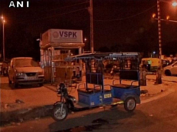 Delhi govt discards system of prior appointments for e-rickshaw learner's licence