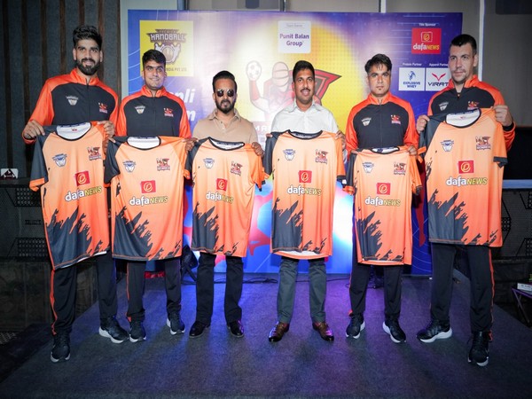 Maharashtra Ironmen launch jersey for Premier Handball League in grand ceremony