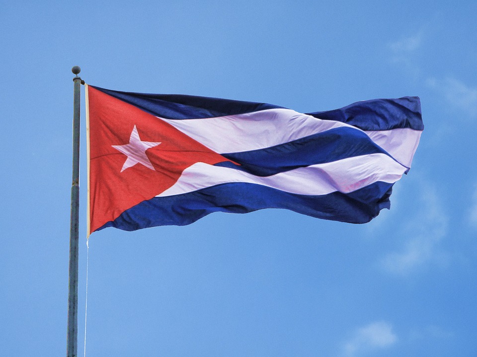 UPDATE 1-U.S. considering allowing lawsuits over Cuba-confiscated properties