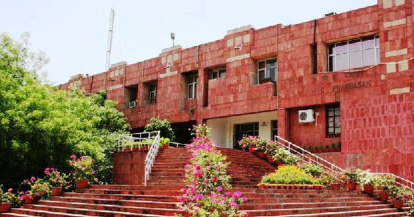 JNU library budget slashed from Rs 8 cr to 2 cr alleges JNUSU