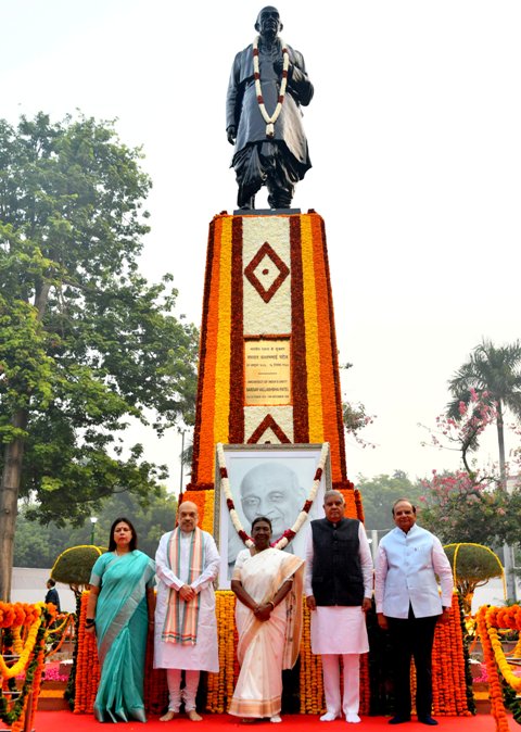 Amit Shah flags off ‘Run for Unity’ and administers pledge of National Unity to people