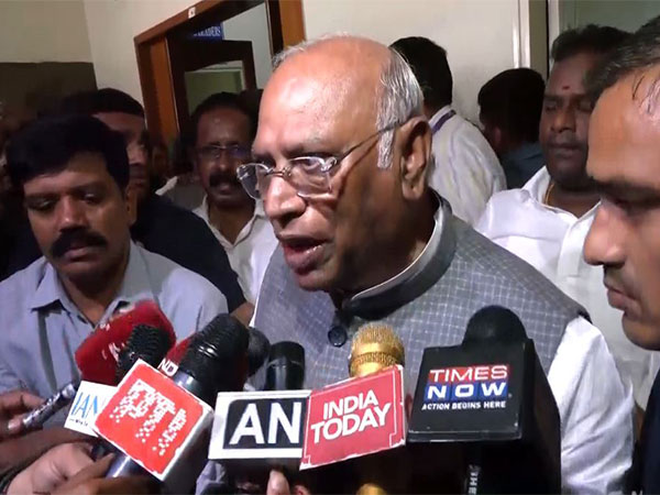 Kharge Challenges Modi's Vision of 'One Nation, One Election'