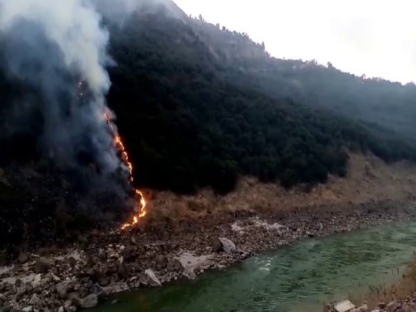 Raging Forest Fire Engulfs Pakistan's Suleman Range