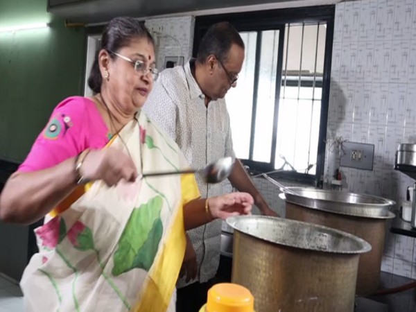'Pad woman' of Surat now changing lives of malnourished children, old people