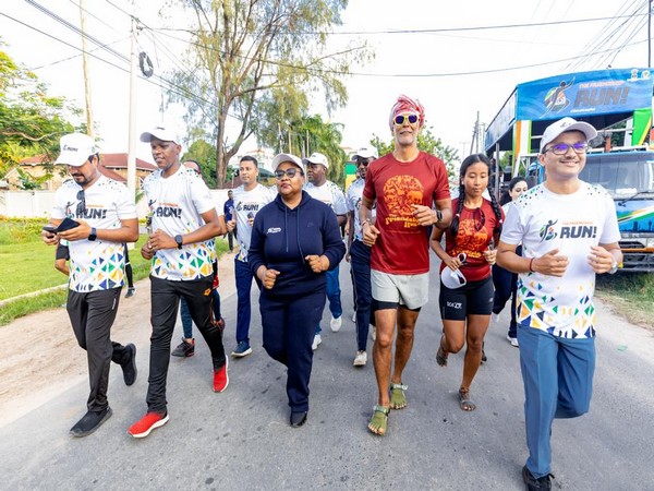 Milind Soman Energizes JBG Kolkata World 10K as Brand Ambassador