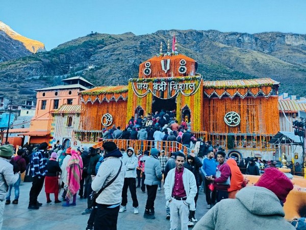 Winter Chardham Yatra Draws Thousands Despite Harsh Weather