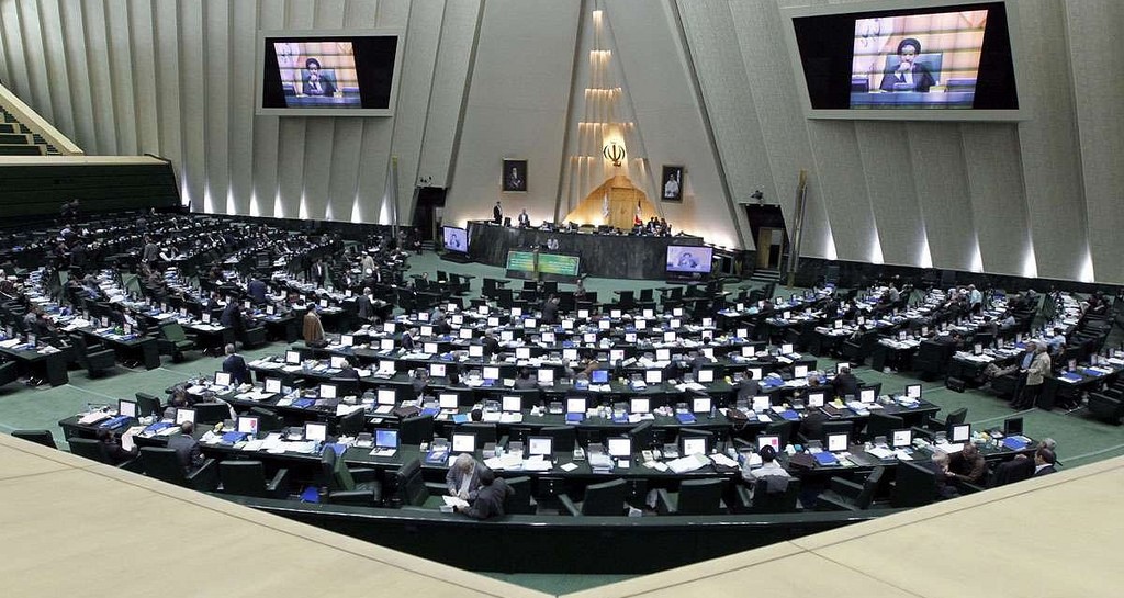 New Iran parliament convenes under strict coronavirus curbs