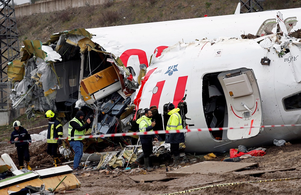 US investigators inspect site of fatal Turkish plane crash