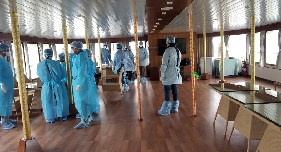 Italian cruise ship isolates passengers after virus infection