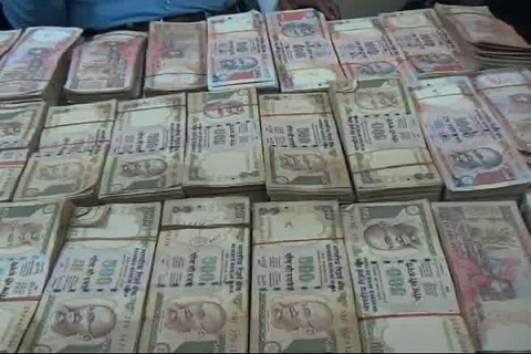 Narcotics smuggler arrested with fake Indian currency along LoC in J&K