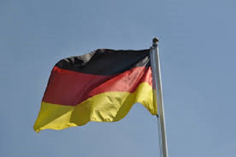 UPDATE 1-German Greens move upward in poll, seek kingmaker role in Bremen