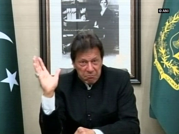Pak PM Imran Khan urges Shia Hazaras to bury slain miners, promises to visit 'very soon'