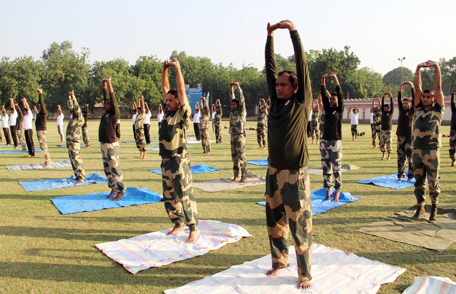 Uttarakhand: Yoga performed by BSF personnel at 14K feet on LOC in