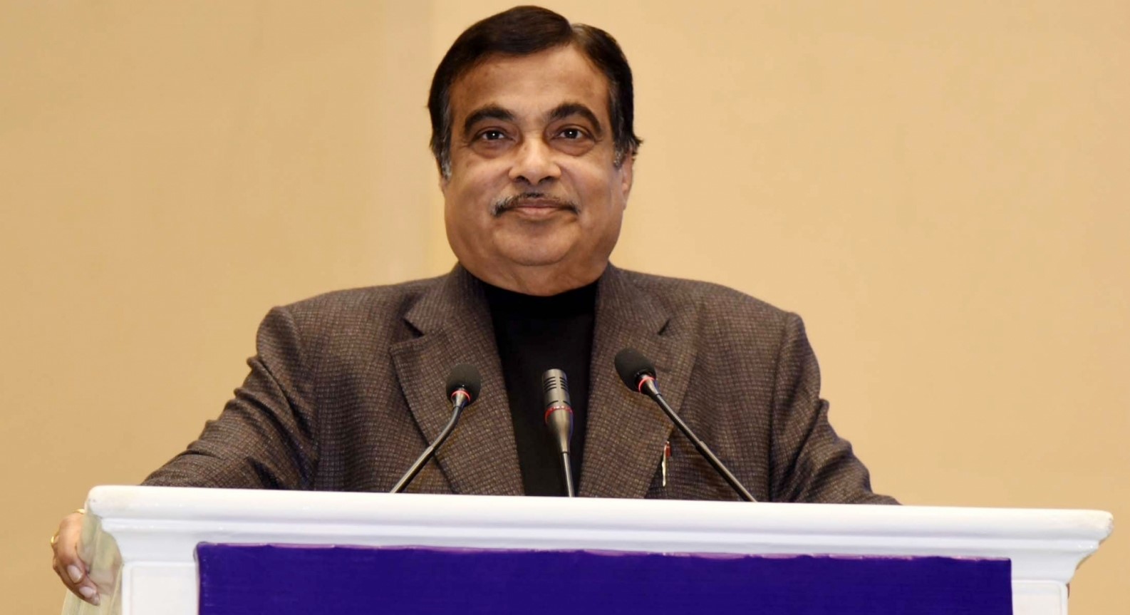 Not in PM race and 'tireless work' is my mantra, says Gadkari